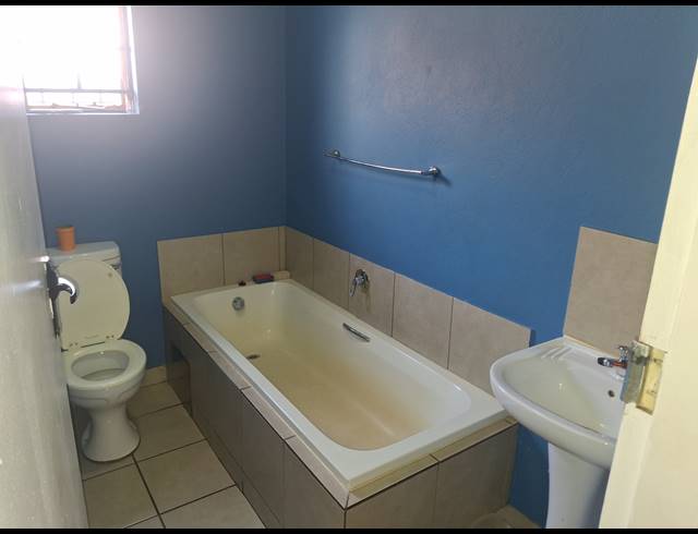 3 BEDROOM FREEHOLD FOR SALE IN SKY CITY